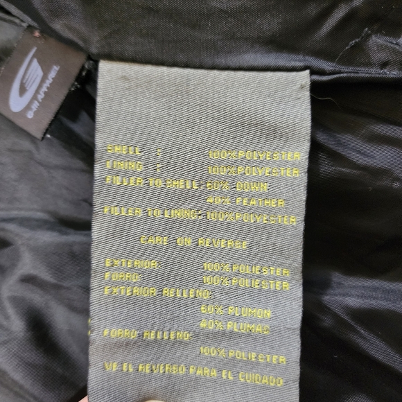 Kenneth Cole reaction black puffer jacket size medium zip front - Picture 15 of 15